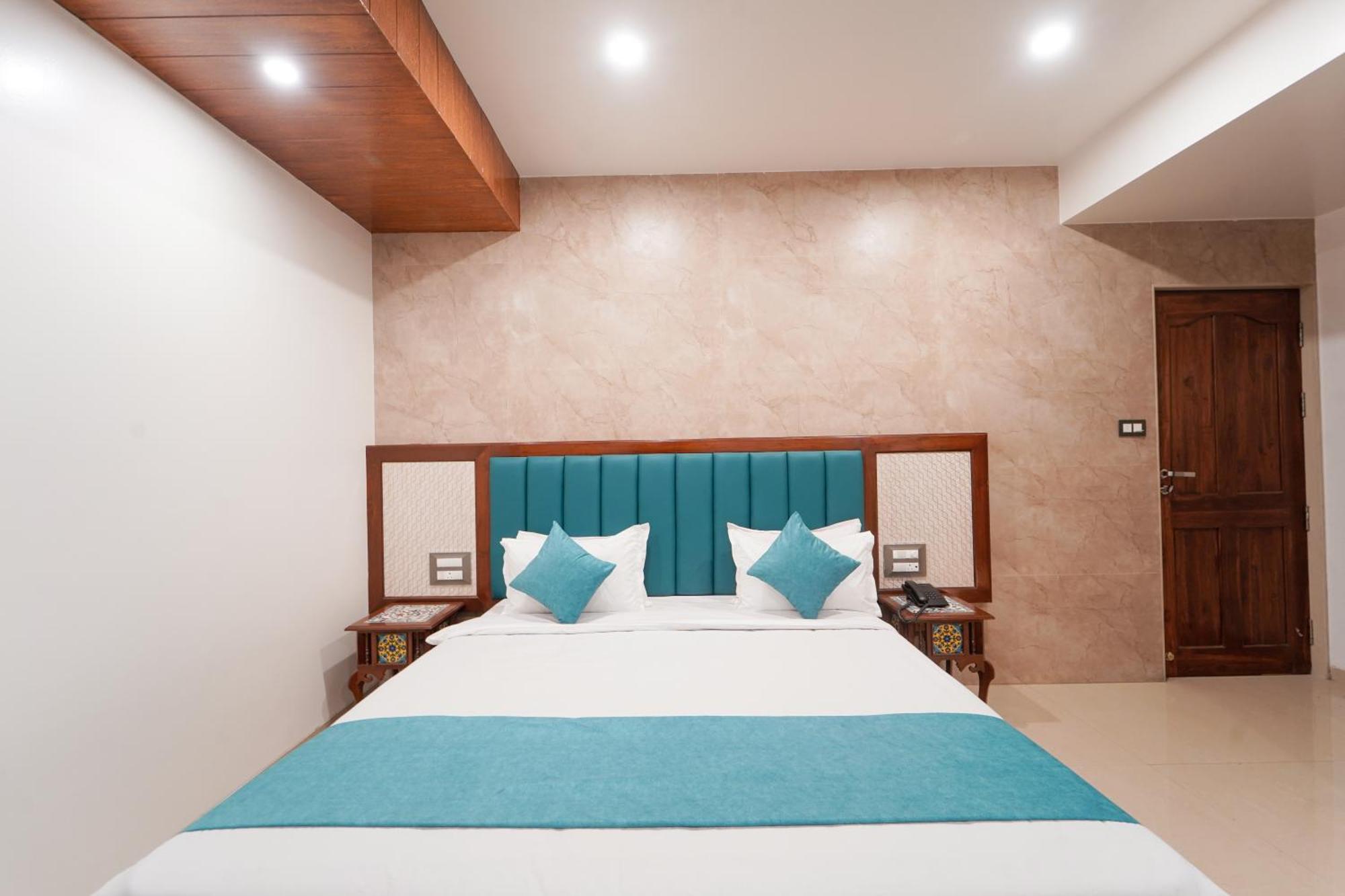 Hotel Bright Star Mahabaleshwar Exterior photo