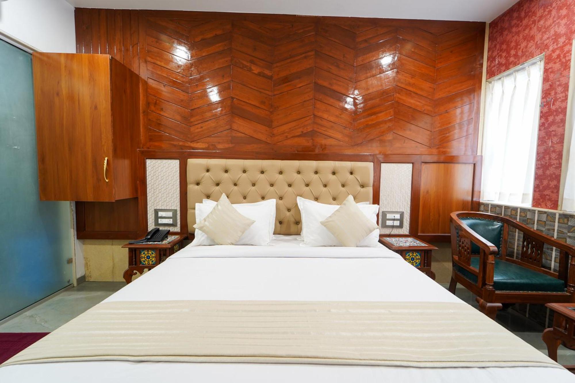 Hotel Bright Star Mahabaleshwar Exterior photo